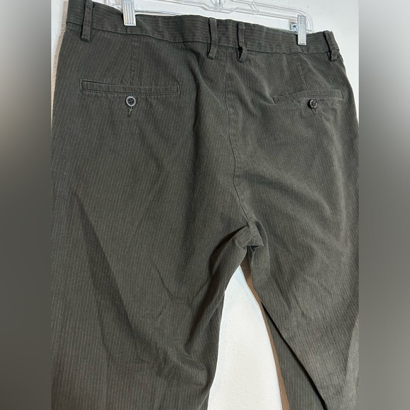Dockers Men's Chinos - Gray with Stripes Size 36 - Picture 4 of 6